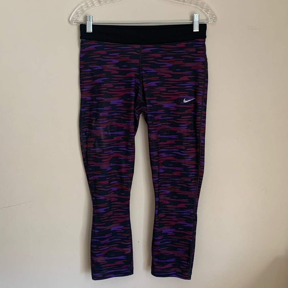 Purple Nike Camo Crop Leggings size M